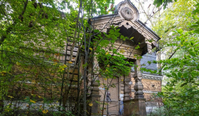 Павильон Верландера в Дудергофе можно взять по цене «Рубль за метр»