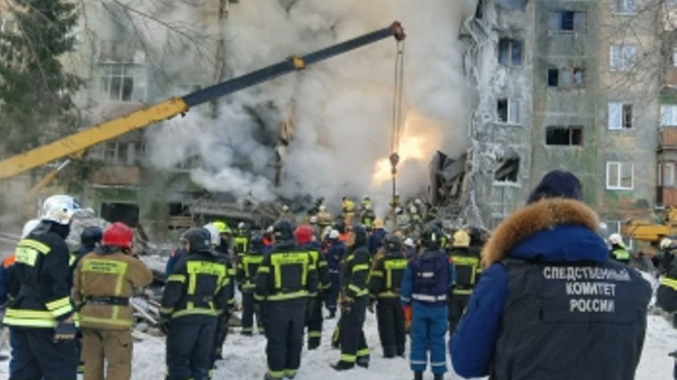 За взрыв новосибирского дома задержаны газовщики