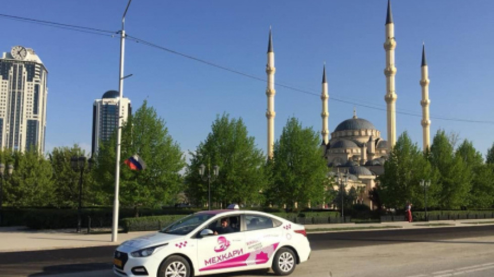 В Чечне открыли женское такси