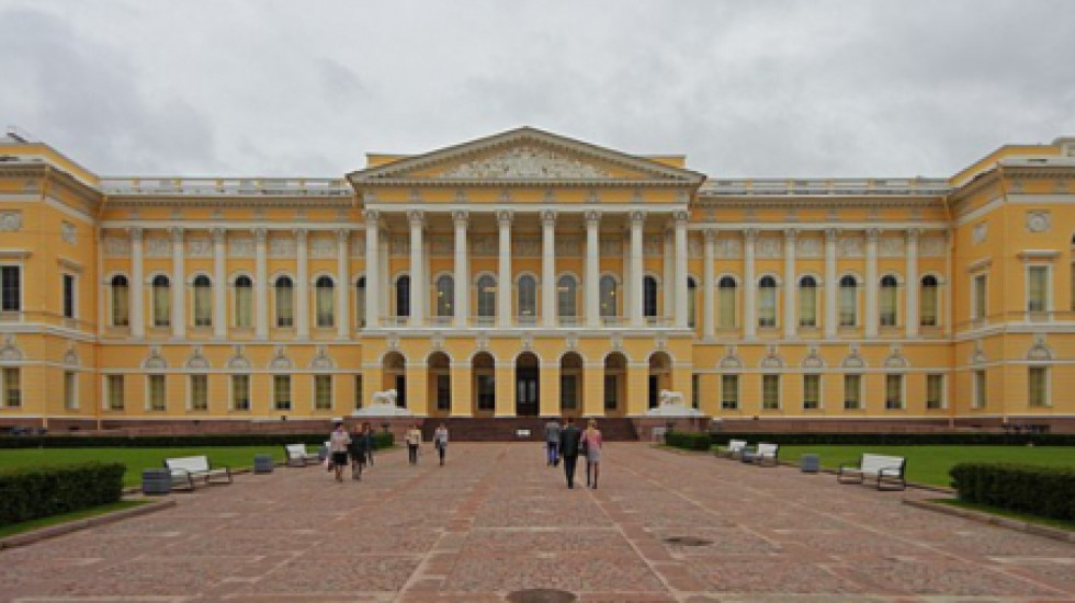 С бывшей главы охраны Русского музея взыскали коррупционный ущерб