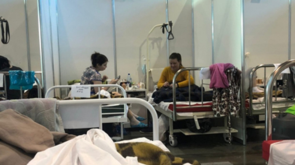 СМИ: петербургские больницы для COVID-пациентов переполнены