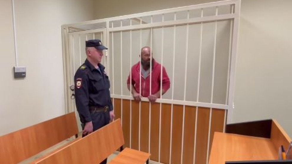 Детская площадка на Тимуровской увидела недетскую сцену
