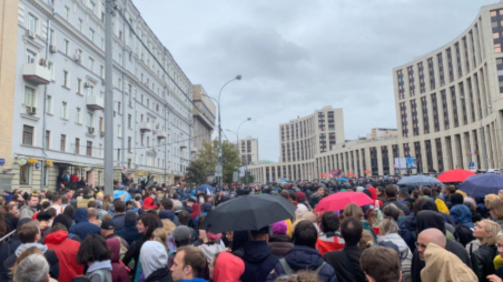 «Яблоко» на митинге требует отставки главы Мосгоризбиркома Горбунова