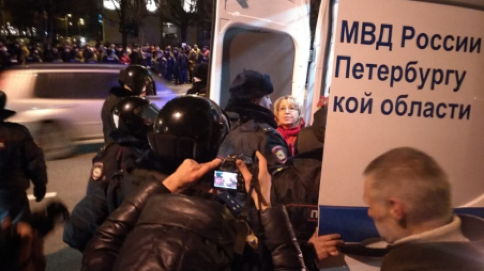 В Петербурге задержали депутата на демонстрации в честь 7 ноября