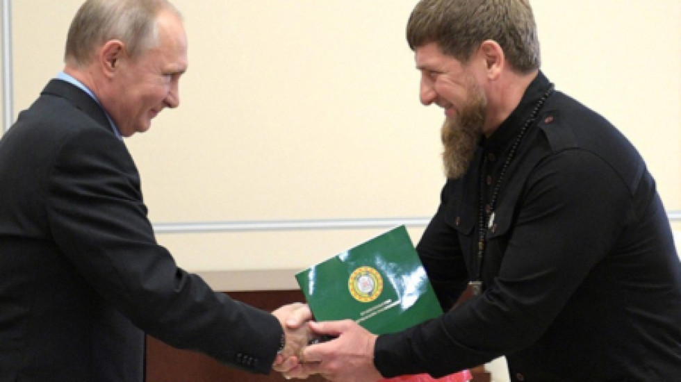 Путин о наградах Кадырова: «Под пули лезет, можно и Героя труда ему дать»