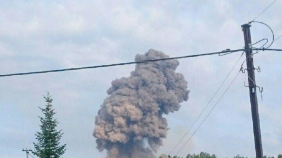 ТАСС сообщил об одном погибшем при взрывах на территории воинской части в Красноярском крае