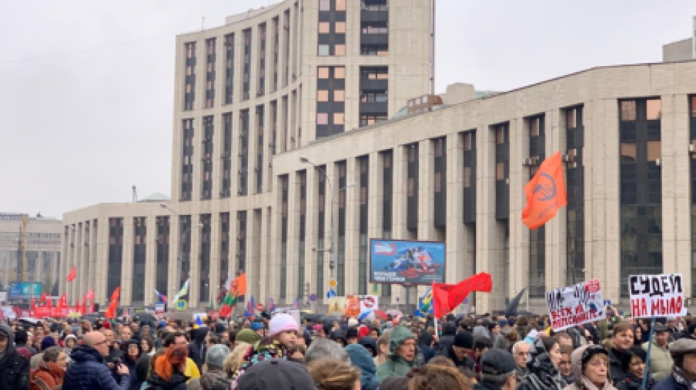 На митинг в поддержку преследуемых по «московскому делу» вышли 20 000 человек