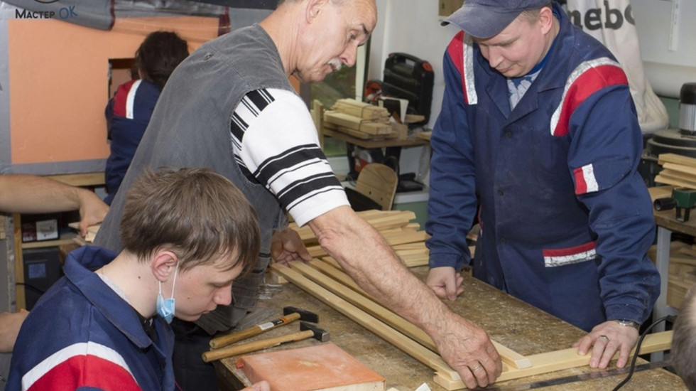 Петербург трудоустраивает инвалидов по новой модели