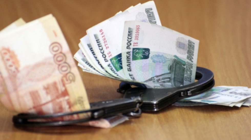 Жилищный  инспектор не смог выбить трехмиллионную взятку у частного жилкомсервиса
