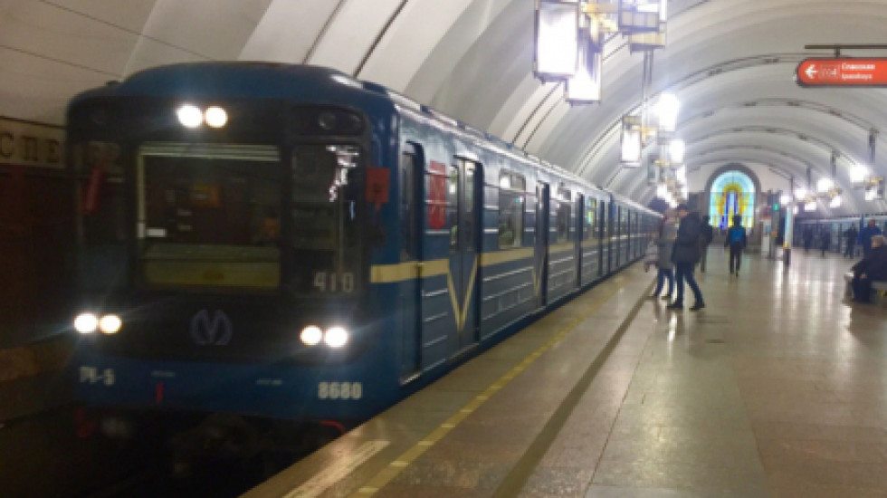 Смольный разгоняет метро до 62 рублей за жетон