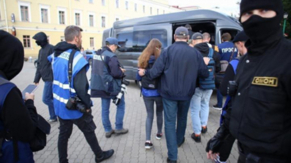 Белоруссия высылает зарубежных журналистов