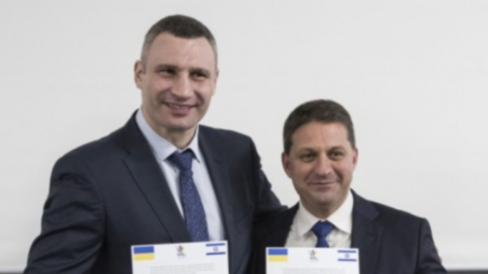 Украинский журналист сообщил, что Зеленский хочет уволить Кличко