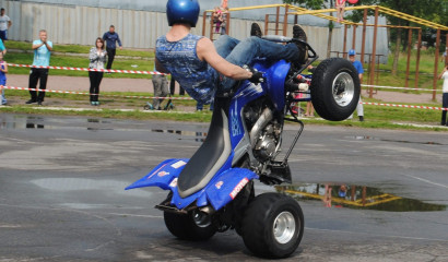 Квадроциклист в Луге дважды таранил ГАИ