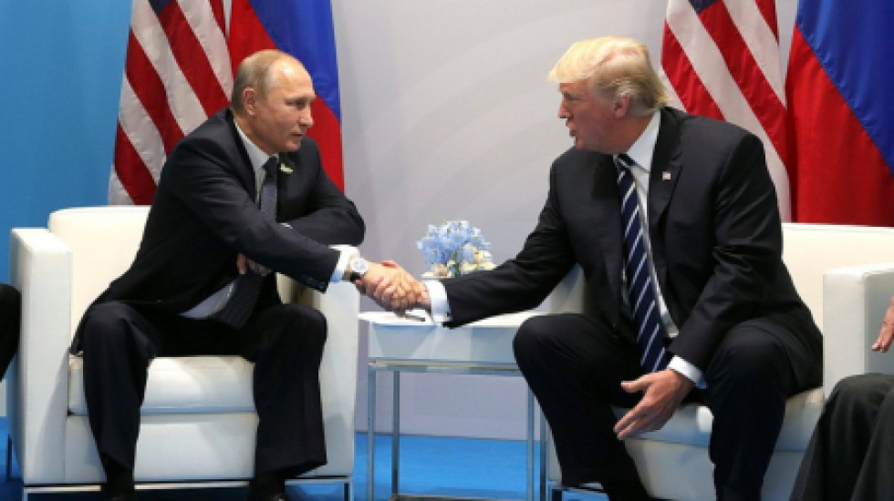 Болтон: Трамп не хотел слышать разведданные о Путине