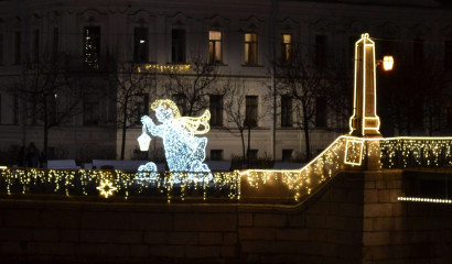 Ангелы на улицах Петербурга