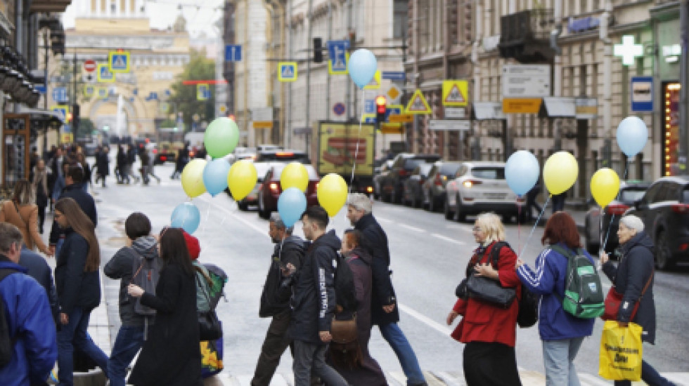 В Петербурге прошел «Марш мира»: фоторепортаж