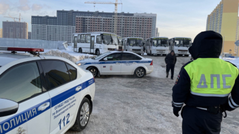Маршрутчики Петербурга и области накликали рейды ГИБДД