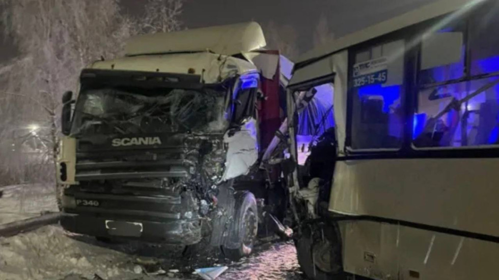 Петербурженка добилась компенсации за падение в автобусе
