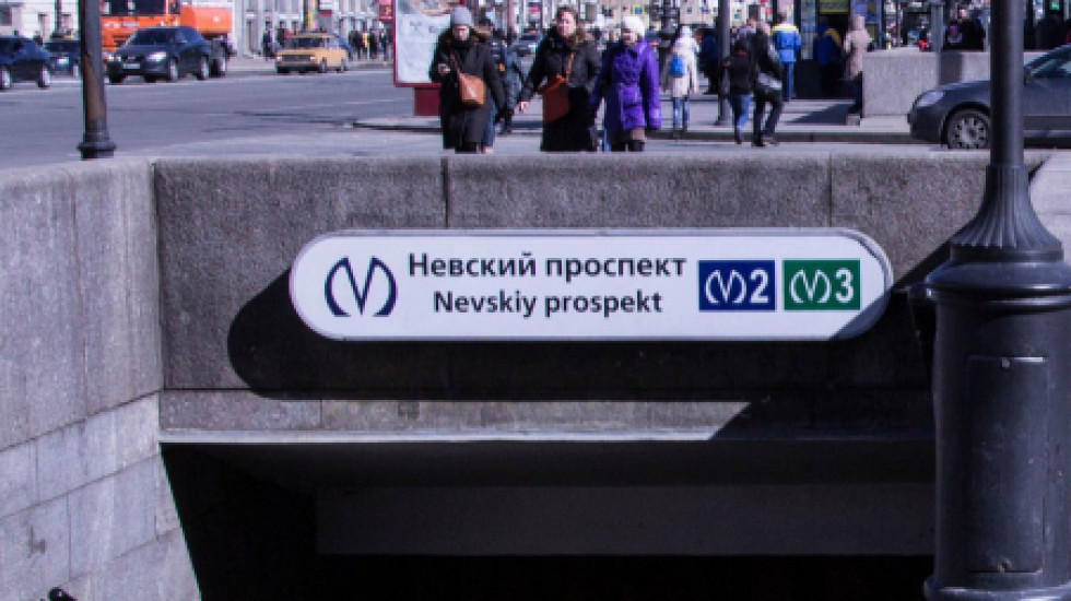 Закрыт переход между станциями метро «Гостиный Двор» и «Невский проспект»