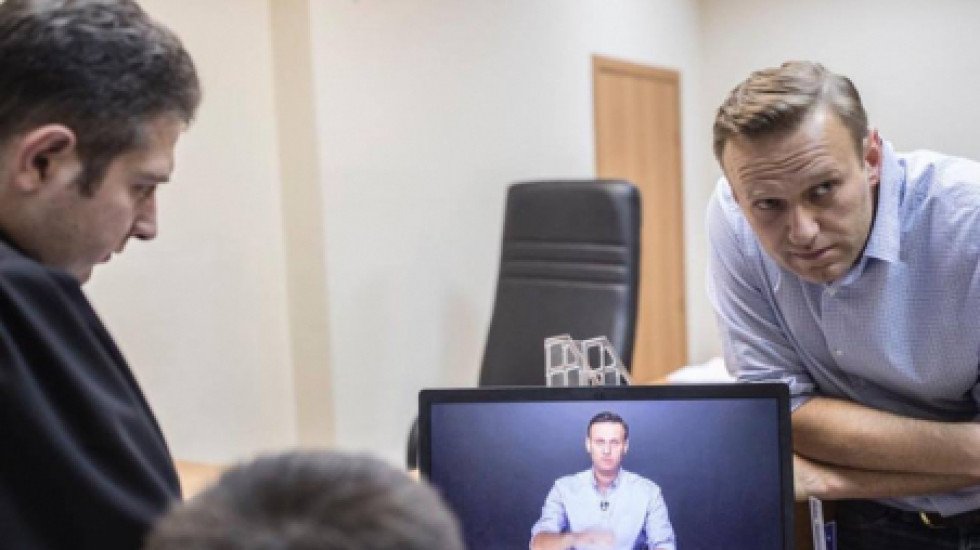 Арестованный Навальный госпитализирован с признаками отравления