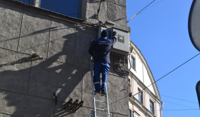 Вводятся штрафы за недопуск операторов связи в подъезды домов