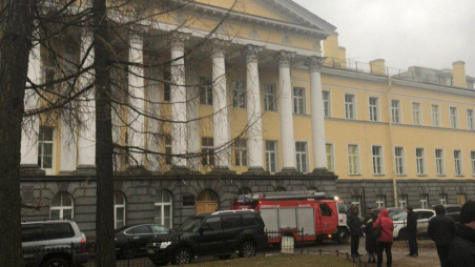 В Петербурге эвакуируются еще два суда — Кировский и Западный окружной  военный