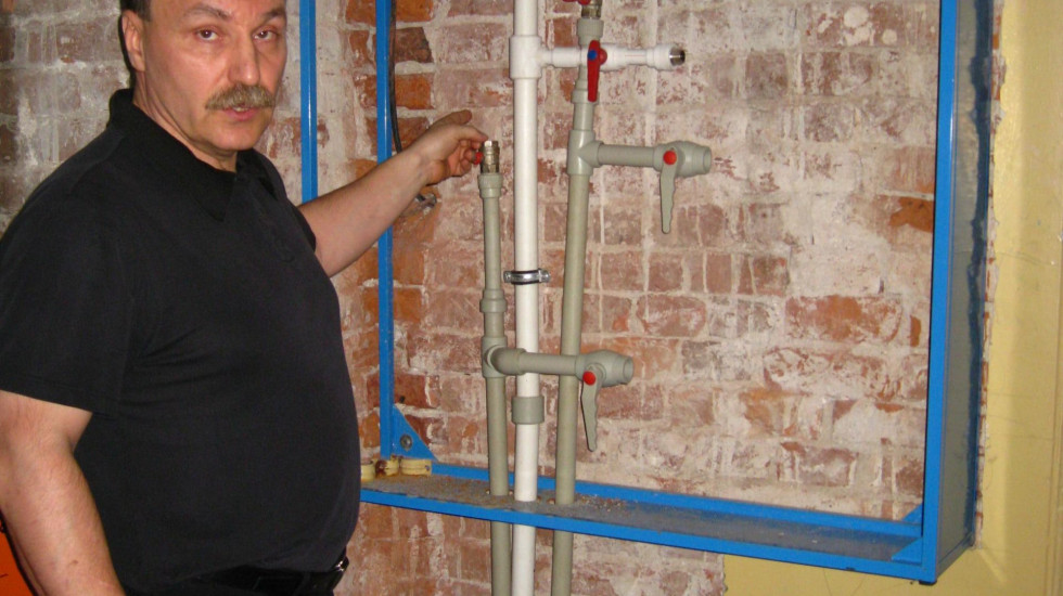 Коммунальщиков Петербурга штрафуют за невнимание к запросу