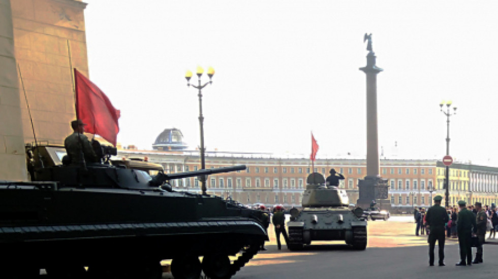 В центре Петербурга начинаются торжества в честь Дня Победы