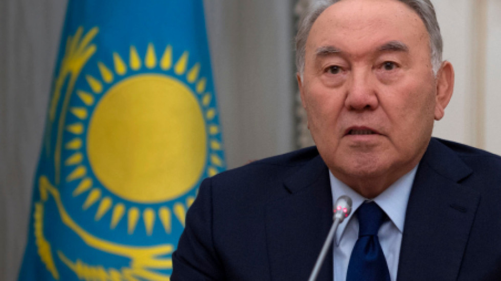 «Орда»: Назарбаев с родней покинул Казахстан