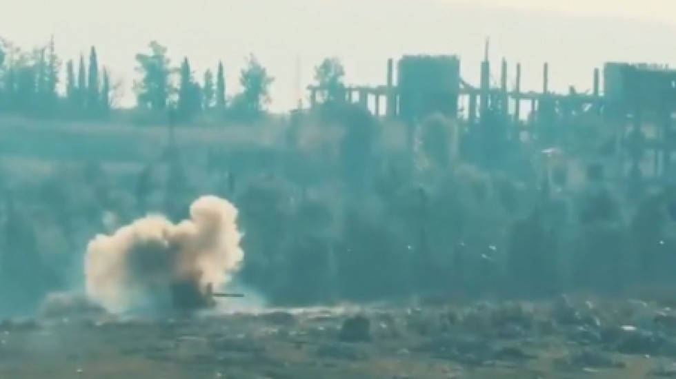 Снят на видео взрыв сирийского Т-72 от противотанковой ракеты