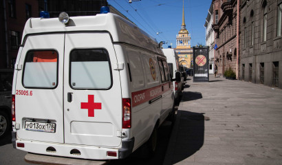 Двое ответят за синяки медика скорой помощи у Пяти углов