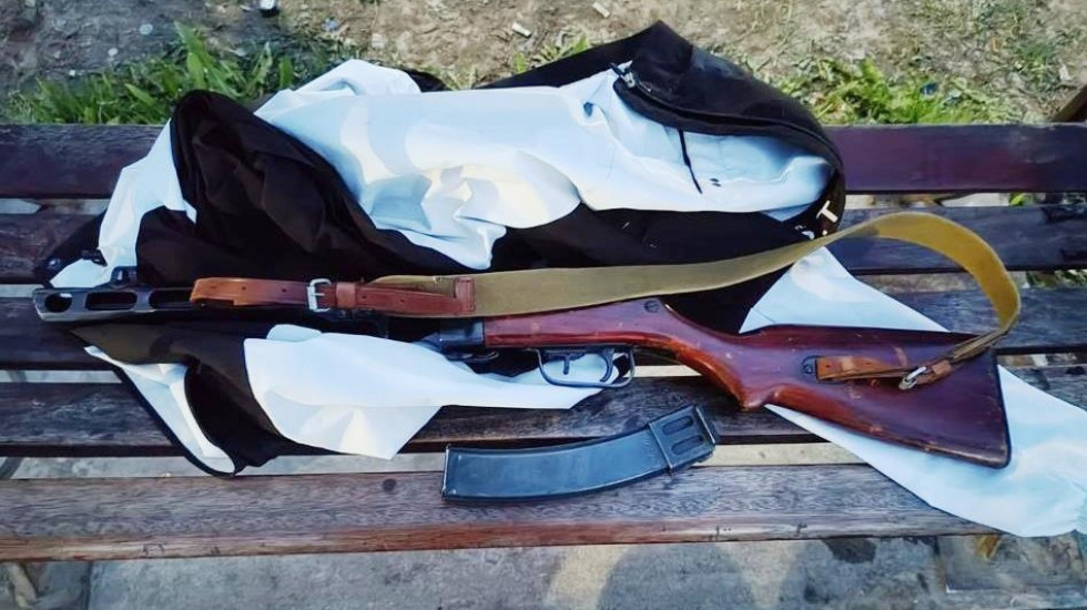 Рецидивист украл автомат с оружейной выставки в Ленобласти