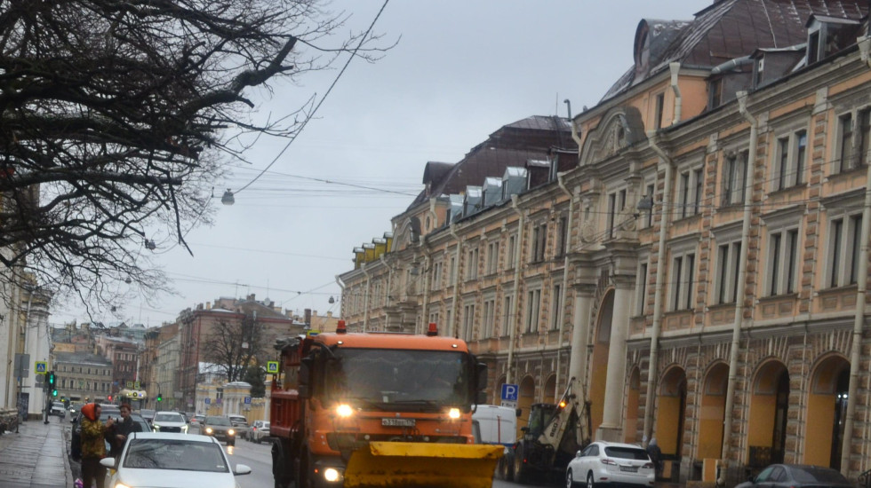 Петербург вновь выставляет Апраксин двор на торги