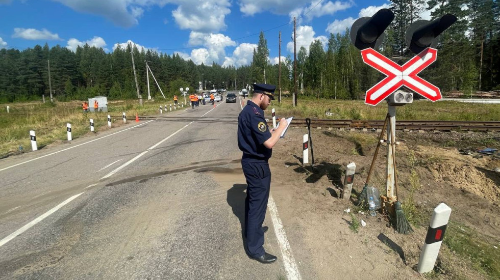 После ДТП автобуса с поездом в Ленобласти задержан водитель