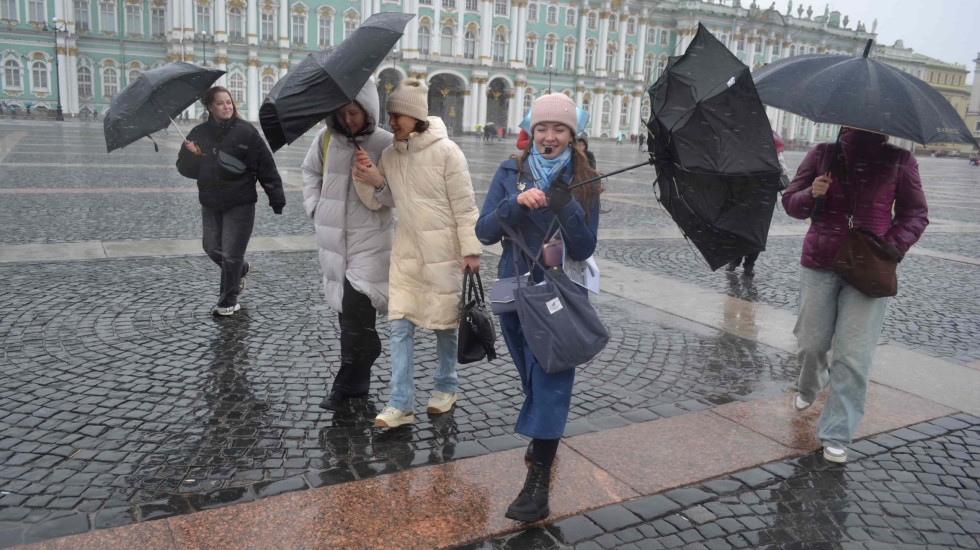 Экскурсия по штормовому Петербургу