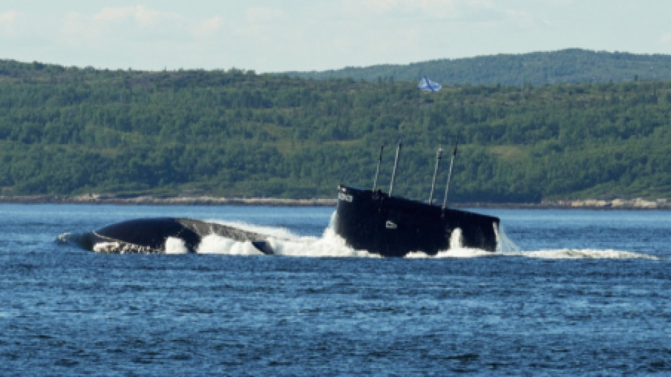 Названы имена двоих погибших на подлодке моряков