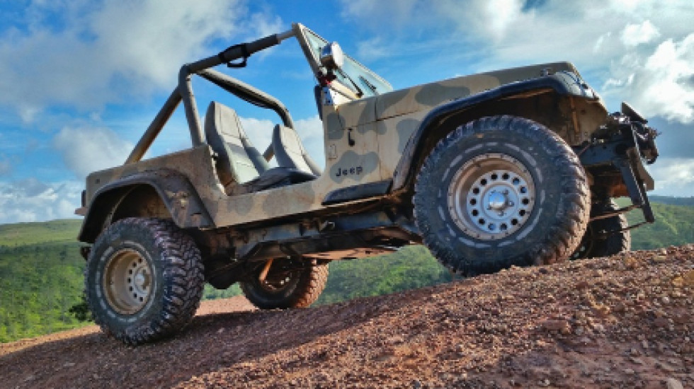 Jeep отзывает три модели из-за неровной сварки и капризных тормозов