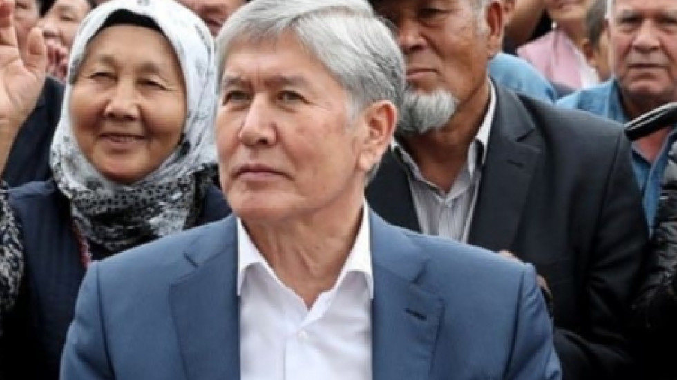 В Киргизии начались мероприятия по задержанию экс-президента Атамбаева