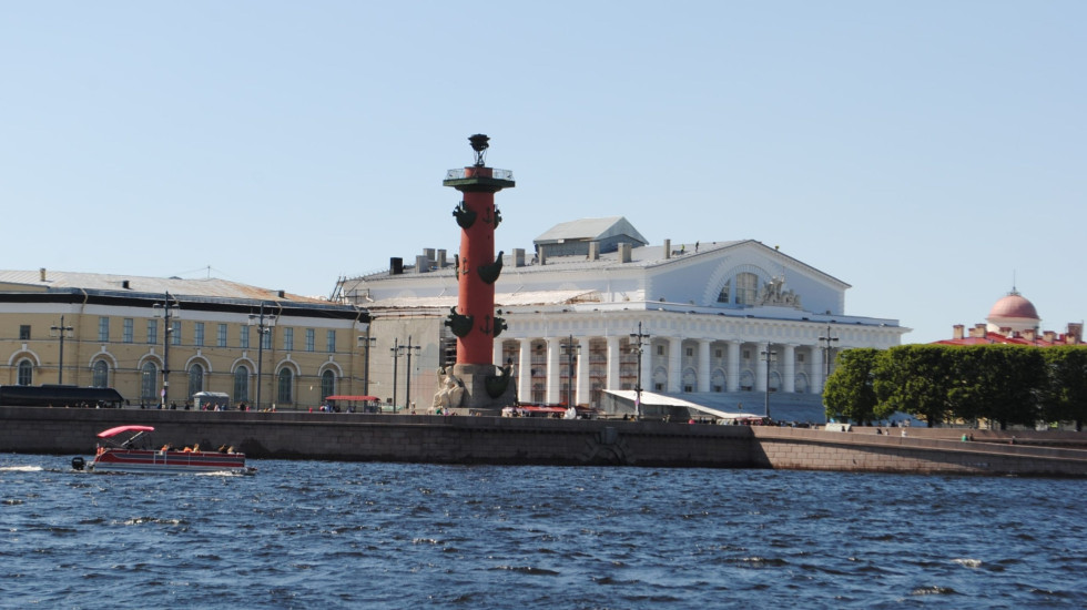 Осуждена экс-начальница василеостровского отдела молодежной политики