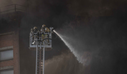 В Петергофе арестован предполагаемый поджигатель покрышек