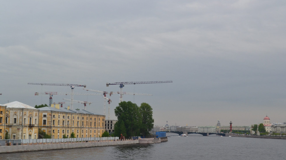 Гибель строителя судебного квартала Петербурга утаили от надзора