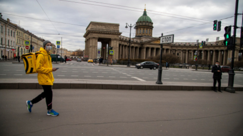 Петербургская «наружа»: фоторепортаж