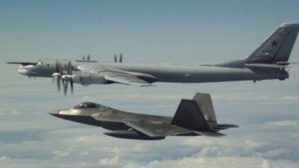 Истребители США во второй раз перехватили российские ракетоносцы возле Аляски