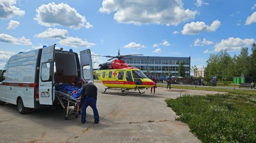 Медики рассказали о спасении детей после массового ДТП под Пикалево